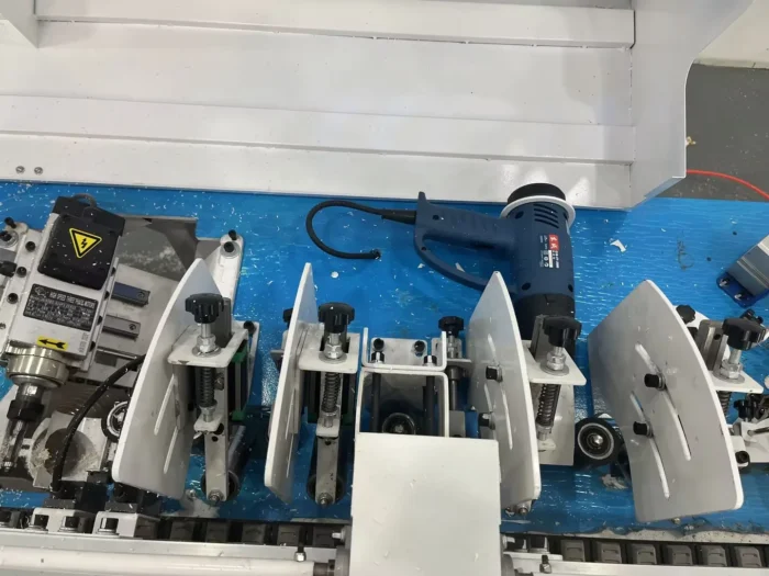 XZF450 Woodworking Bevel and Straight Edge Banding Machine 45 Degree Pre Milling Edge Bander Machine - Image 4