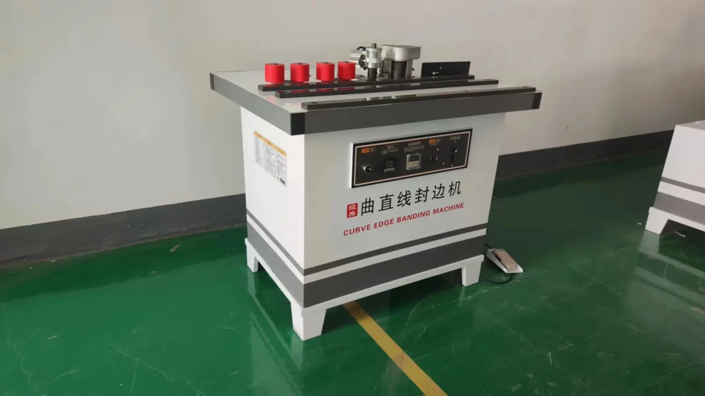 Double-Sided Glue Edge Banding Machine Is Used for Furniture Panels and Wooden Doors of Cabinets