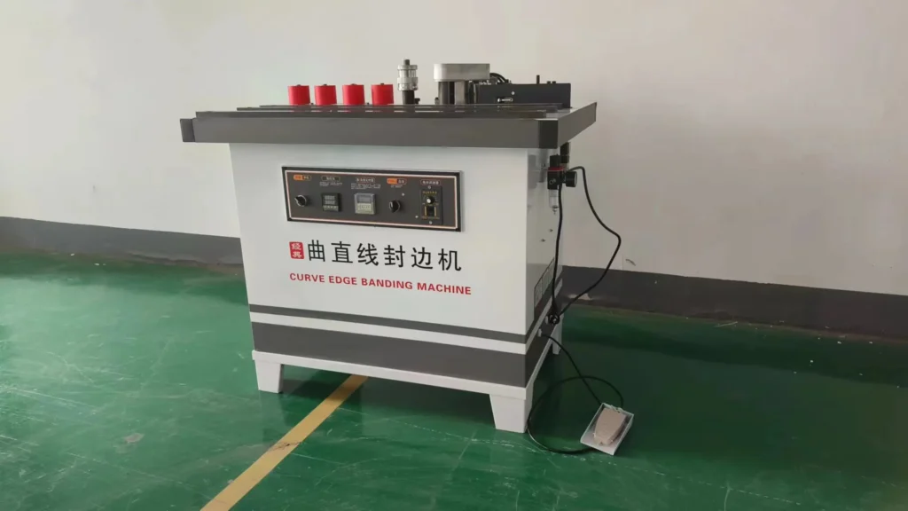 Double-Sided Glue Edge Banding Machine Is Used for Furniture Panels and Wooden Doors of Cabinets