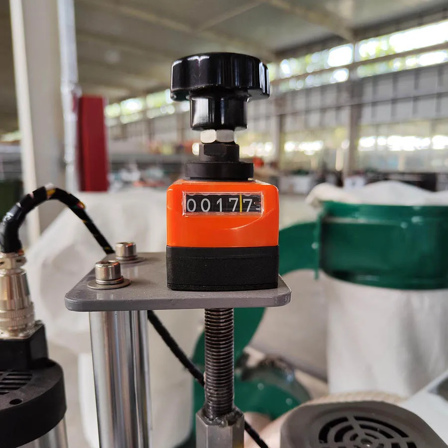 Special-Shaped Woodworking Machinery Manual Curve Round Edge Banding Machine MDF PVC Edge Banding Machine